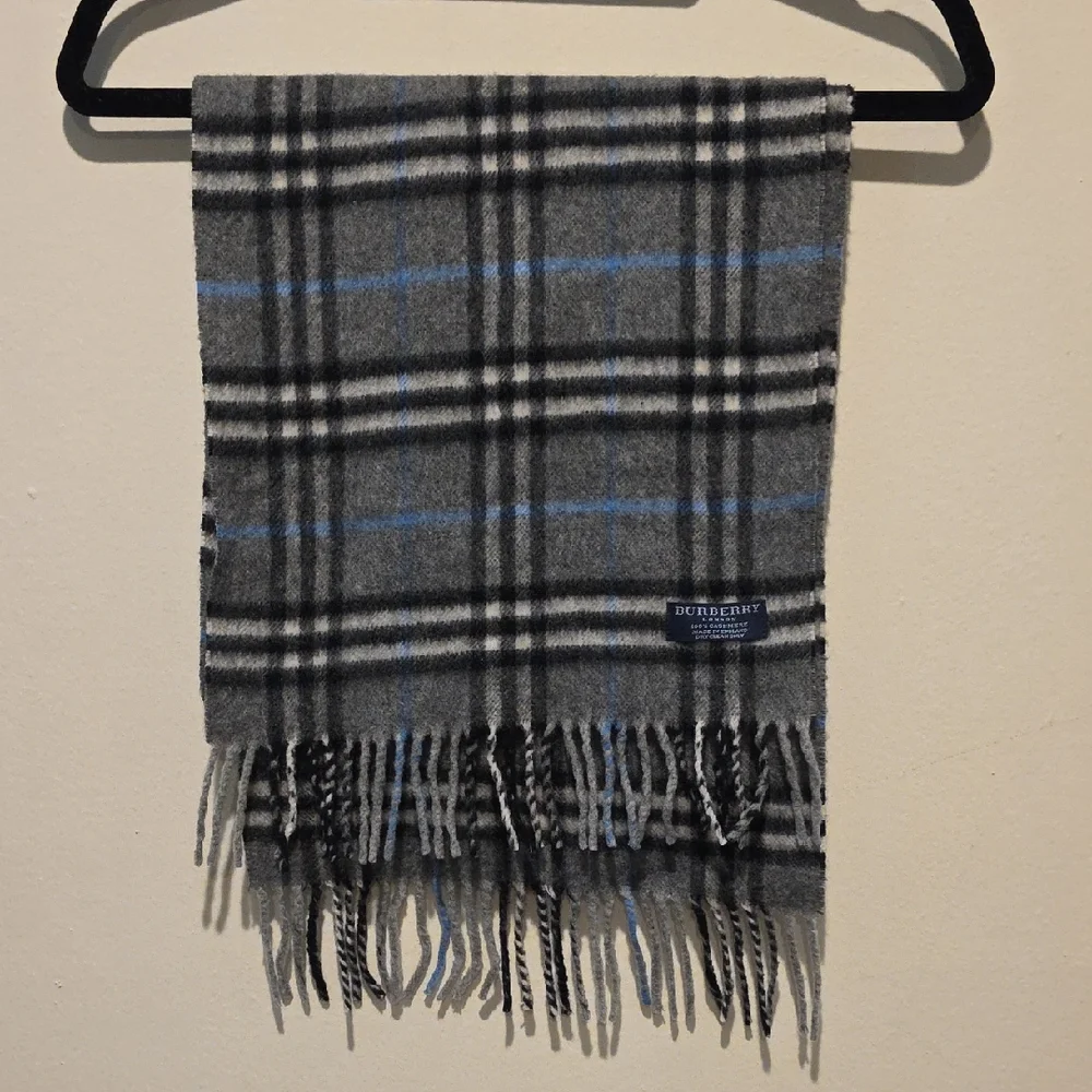 Burberry Classic Gray and Blue Check Scarf